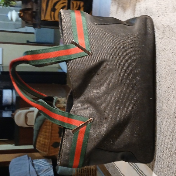 Stylish Black Tote Bag with Red and Green Straps - Picture 3 of 16